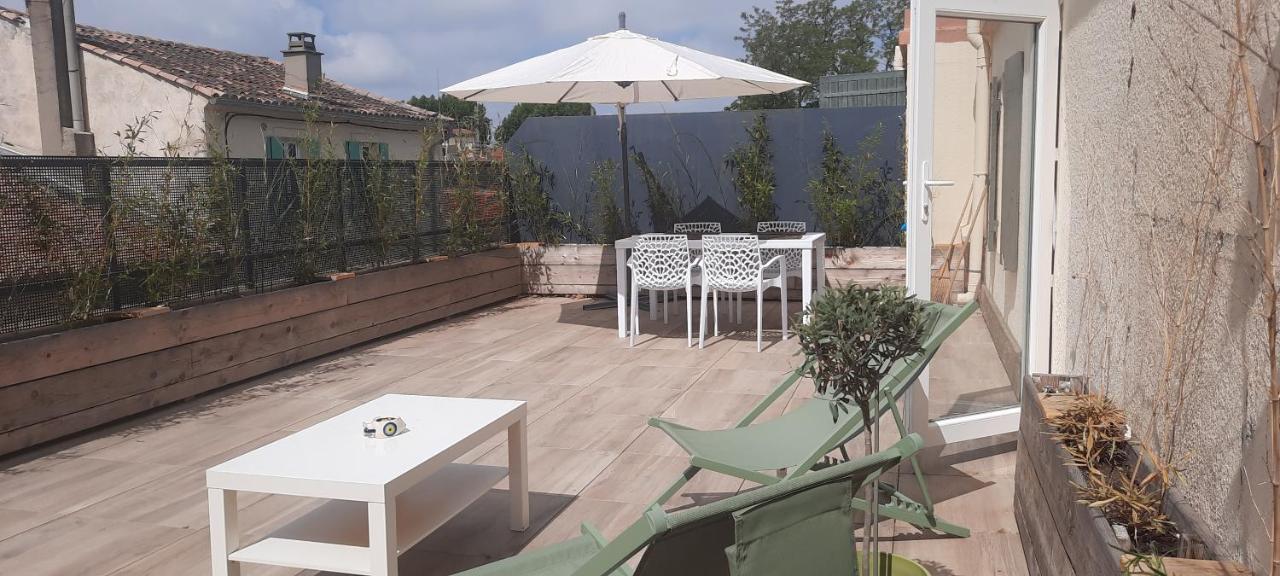 Studio Avec Terrasse Arles Exterior foto